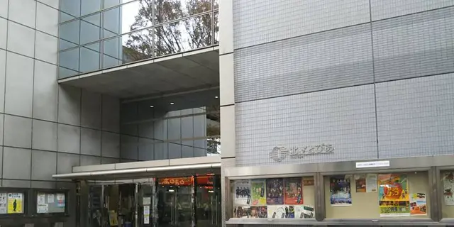 洋紙発祥地・飛鳥山山頂から眺める王子のまち並み