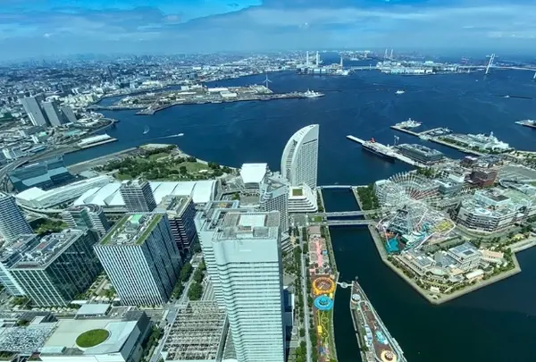 横浜ランドマークタワー