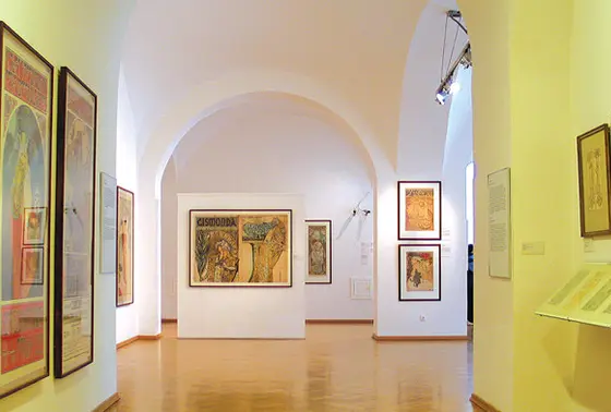 見ているだけでワクワクしちゃうカラフルな作品の数々♪