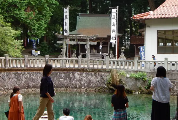 弁天さんを祀る厳島神社