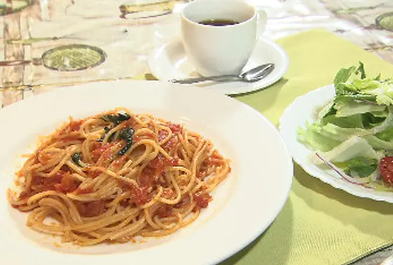 トマトとバジリコのスパゲッティ
