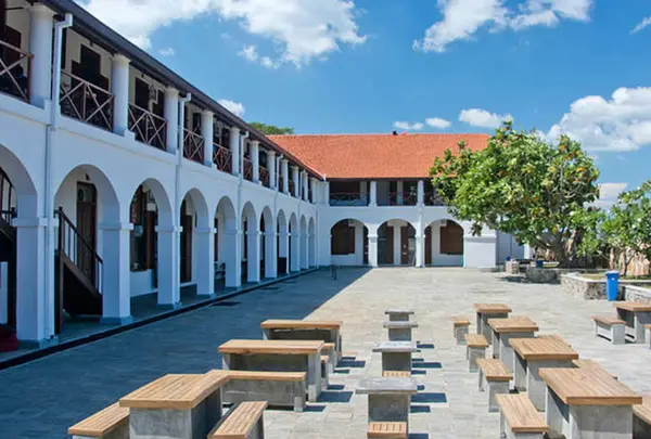 Old Dutch Hospital