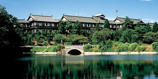 奈良公園 水辺の名店をめぐる大人旅