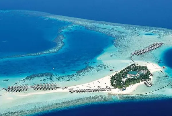 コンスタンス ムーフシ モルディブ（Constance Moofushi Maldives）