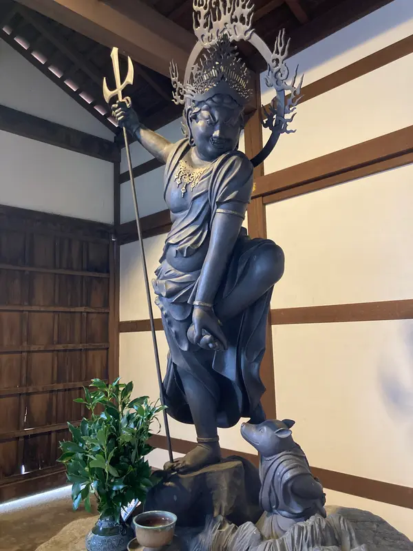 烏枢沙摩（うすさま）明王