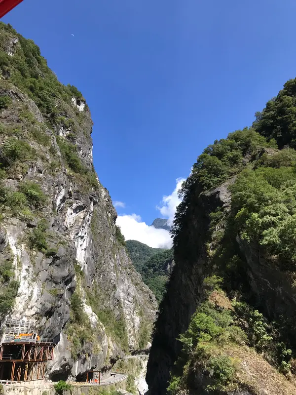 太魯閣峡谷　慈母橋からの峡谷