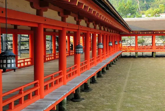 この赤い渡り回廊本当にステキ♡