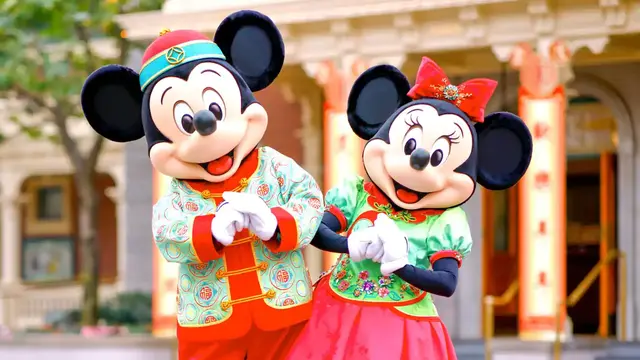 【香港】旧正月のディズニーへ!限定コスチュームのキャラクターに会おう