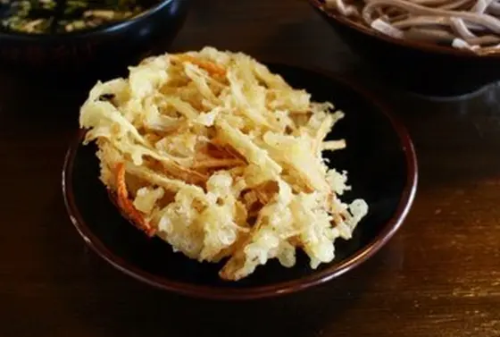 かき揚げもバリッバリで…