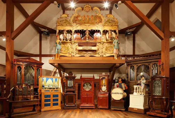 萌木の村 オルゴール博物館 ホール・オブ・ホールズ