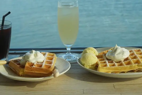 Cafe de Reverie (カフェ ド レヴェリー)