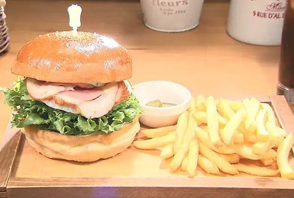 Back Country Burgers 甲州夢小路店（バック カントリー バーガーズ）