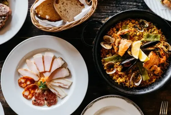 本格的なスペイン料理が楽しめます！