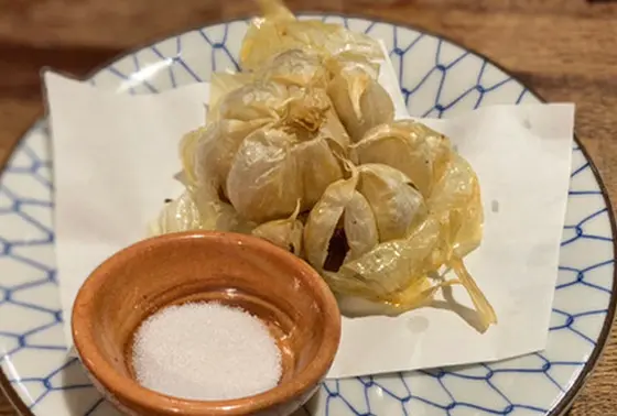 にんにく丸揚げ 290円