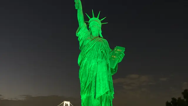 自由の女神像（イルミネーションアイランドお台場 2024）