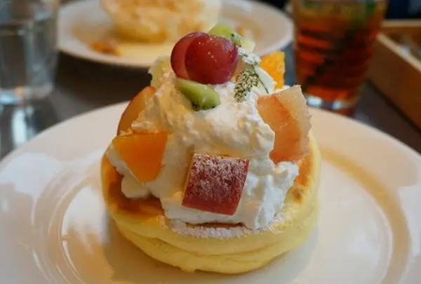 レインボーパンケーキ