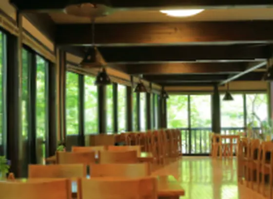 喫茶ラウンジ　こもれび