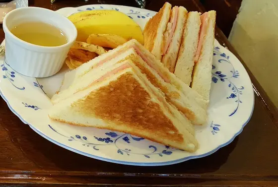 お得な「トーストセット」