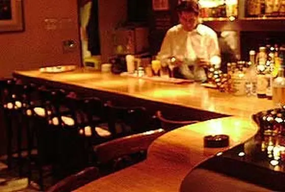 オシャレなバーですよ\(^o^)/