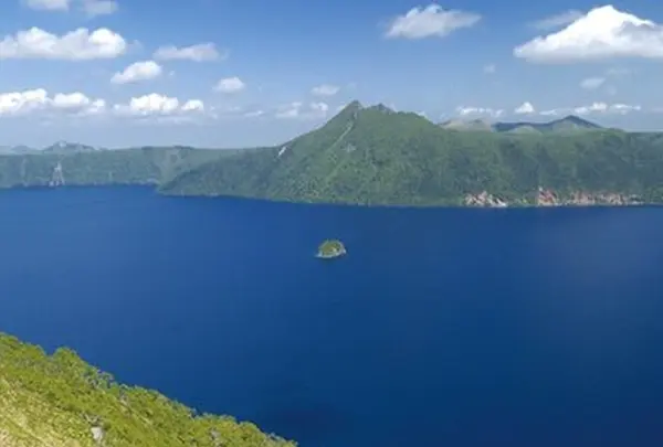 カムイシュ島